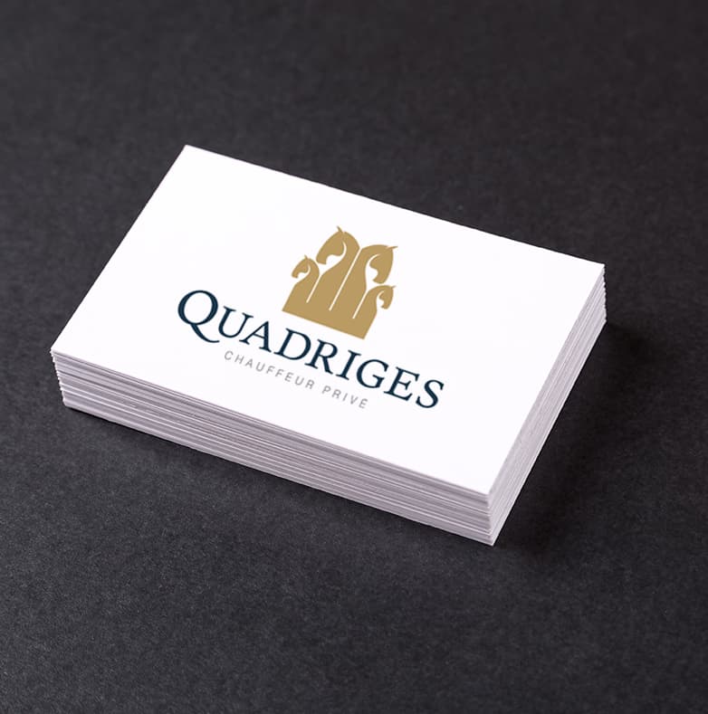 DEFACTO Design de marque - Mockup Design de Marque Quadriges – Communication