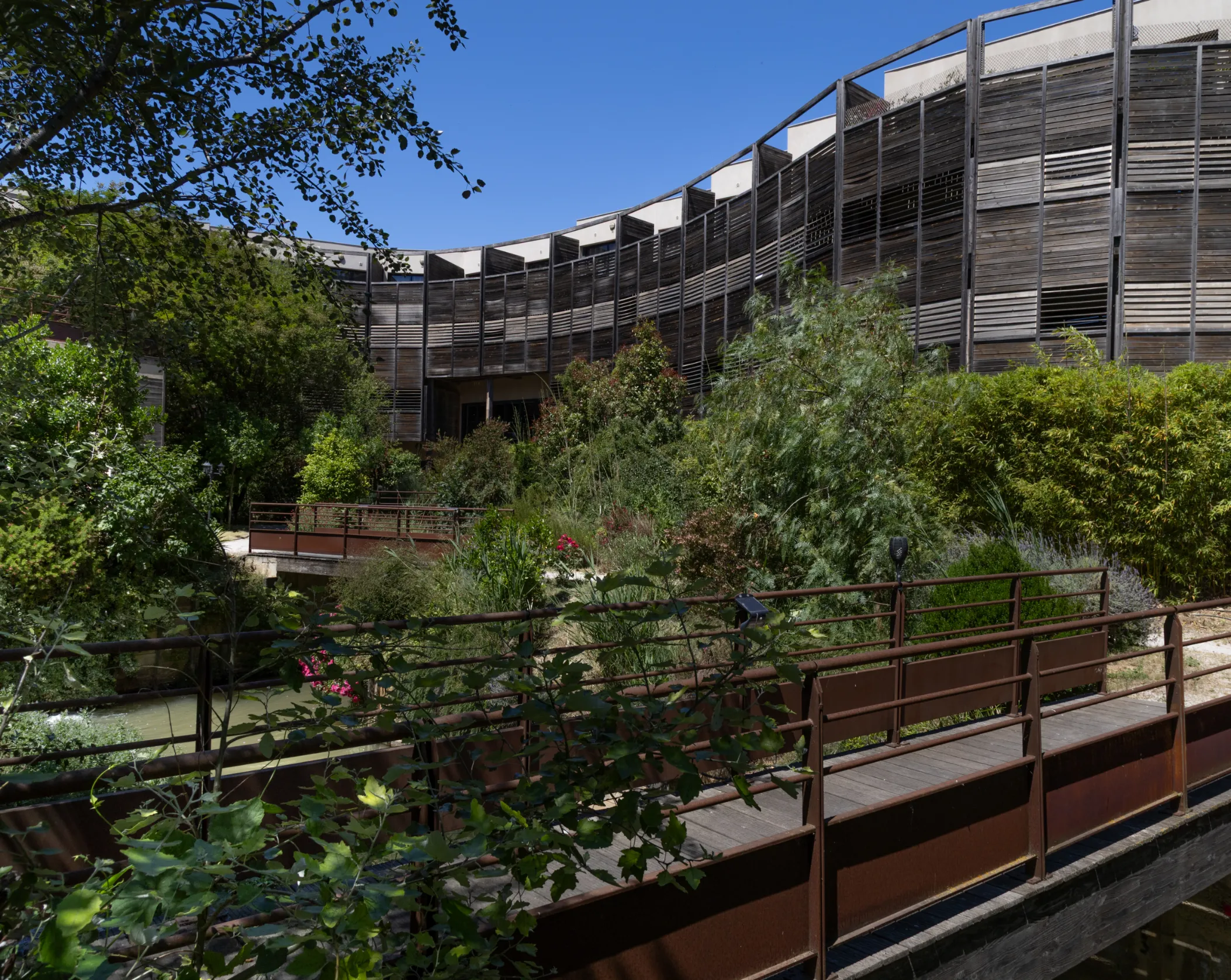 Defacto - Projet ÎLE DU GUA