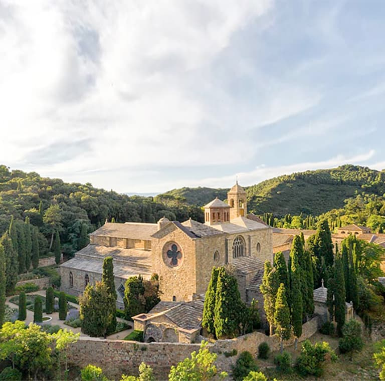 DEFACTO Design de marque - Abbaye de Fontfroide